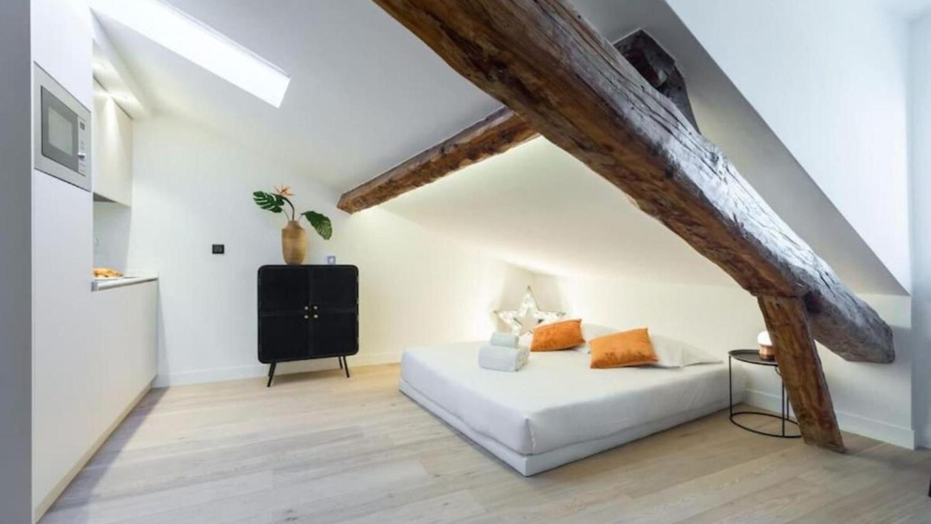 My Casa - Massena 44 - Stunning On Massena Square *