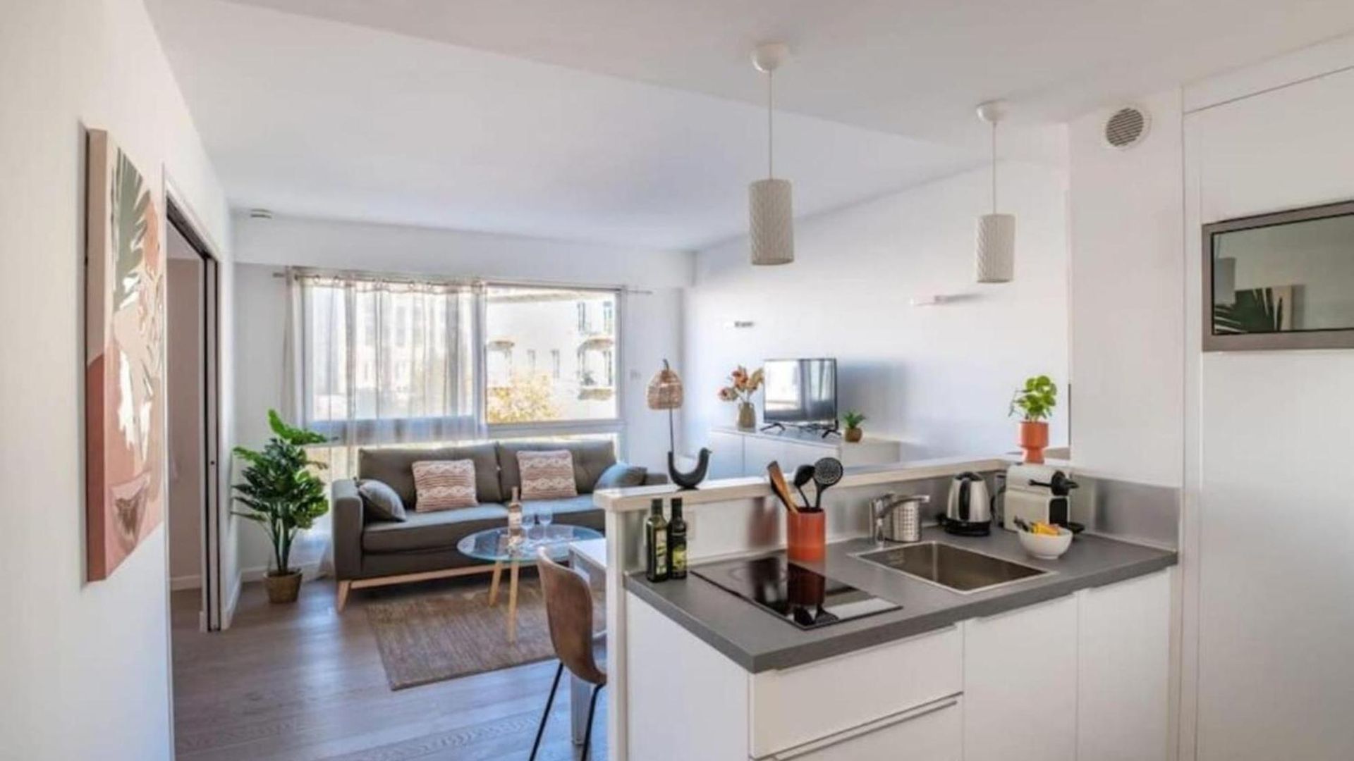 My Casa - Joffre 2-4 - Bright 1 Bedroom Near Massena
