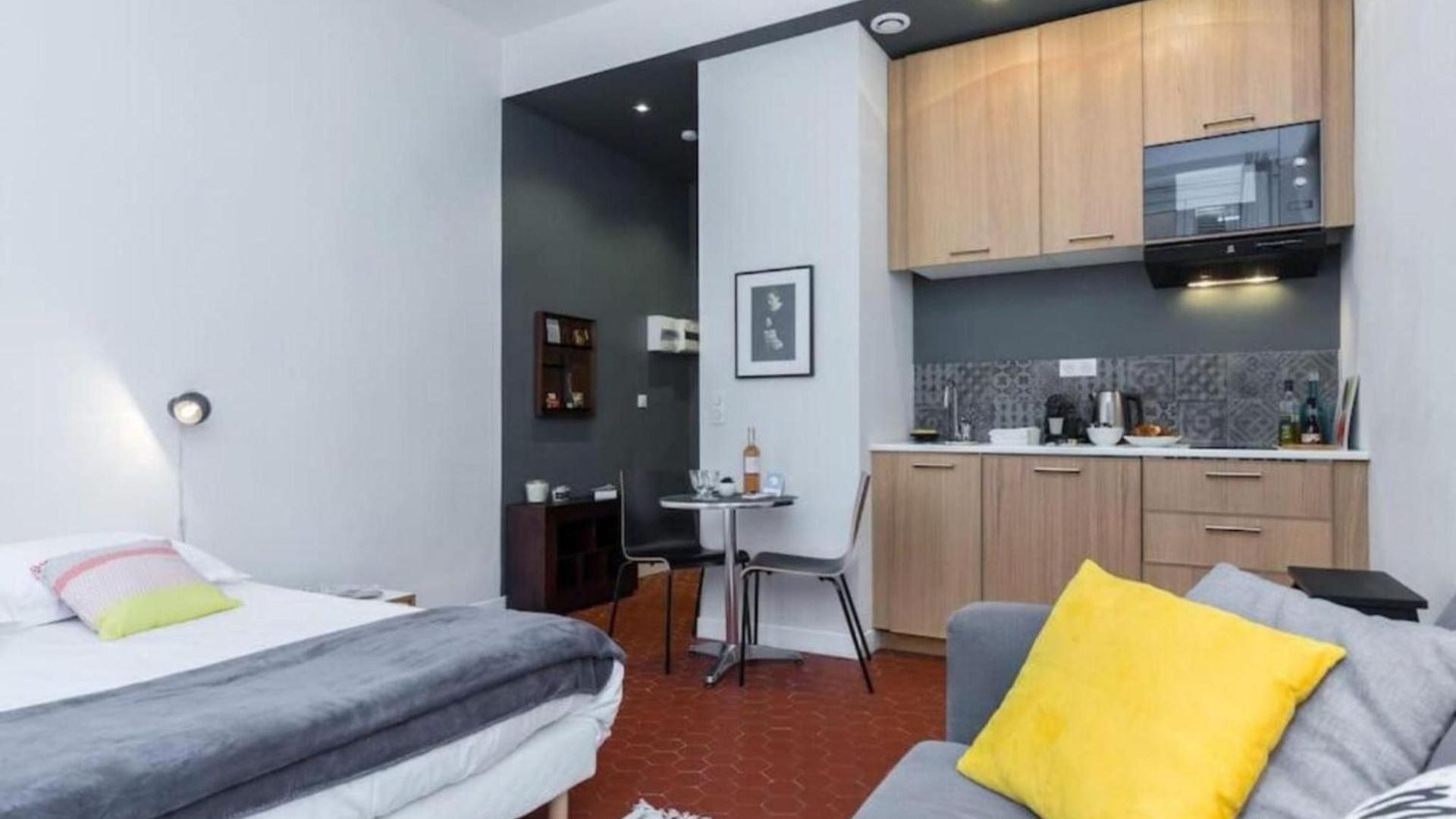 My Casa - Droite - Bright In The Old Town Apartment