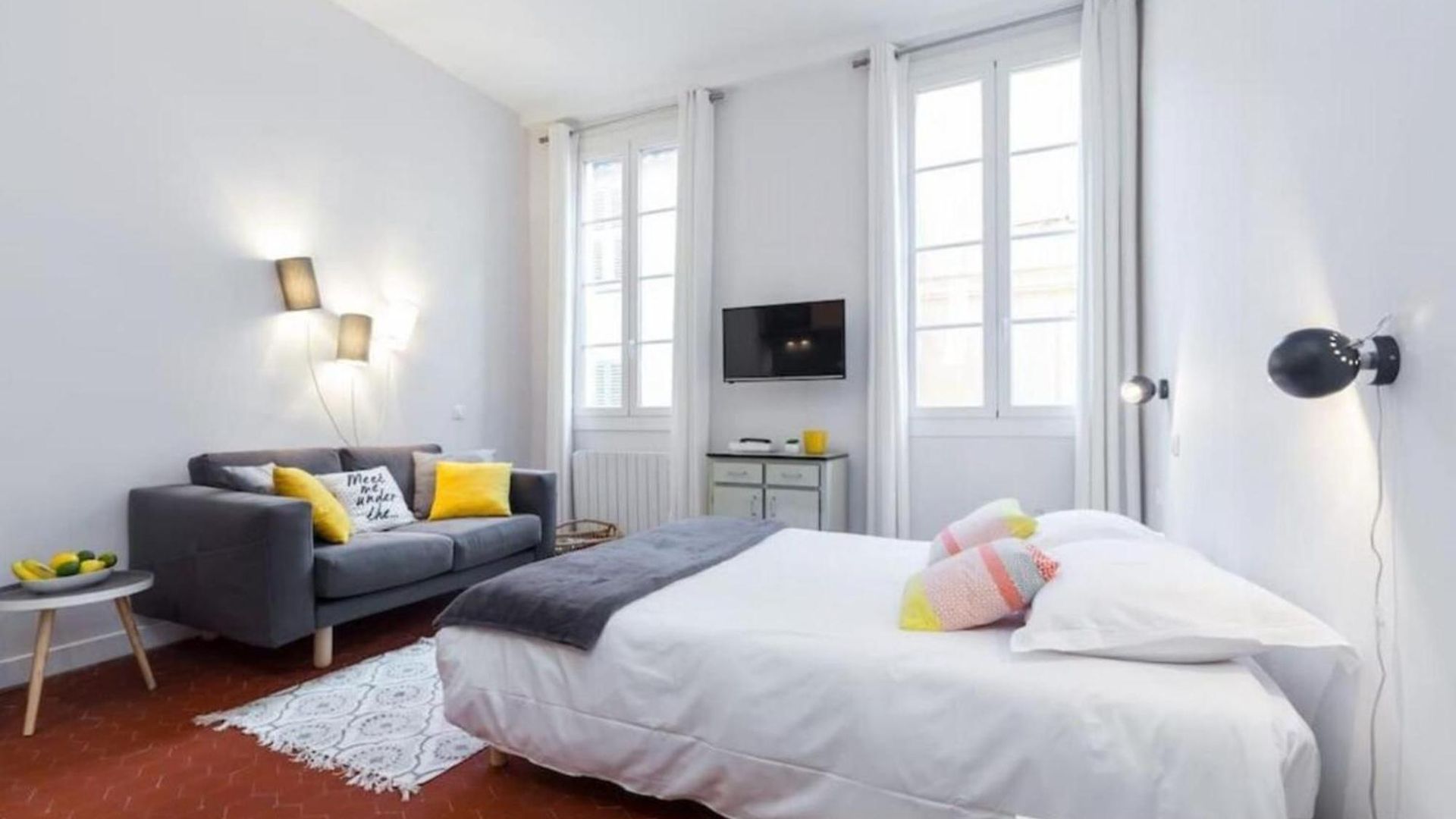My Casa - Droite - Bright In The Old Town * Nice