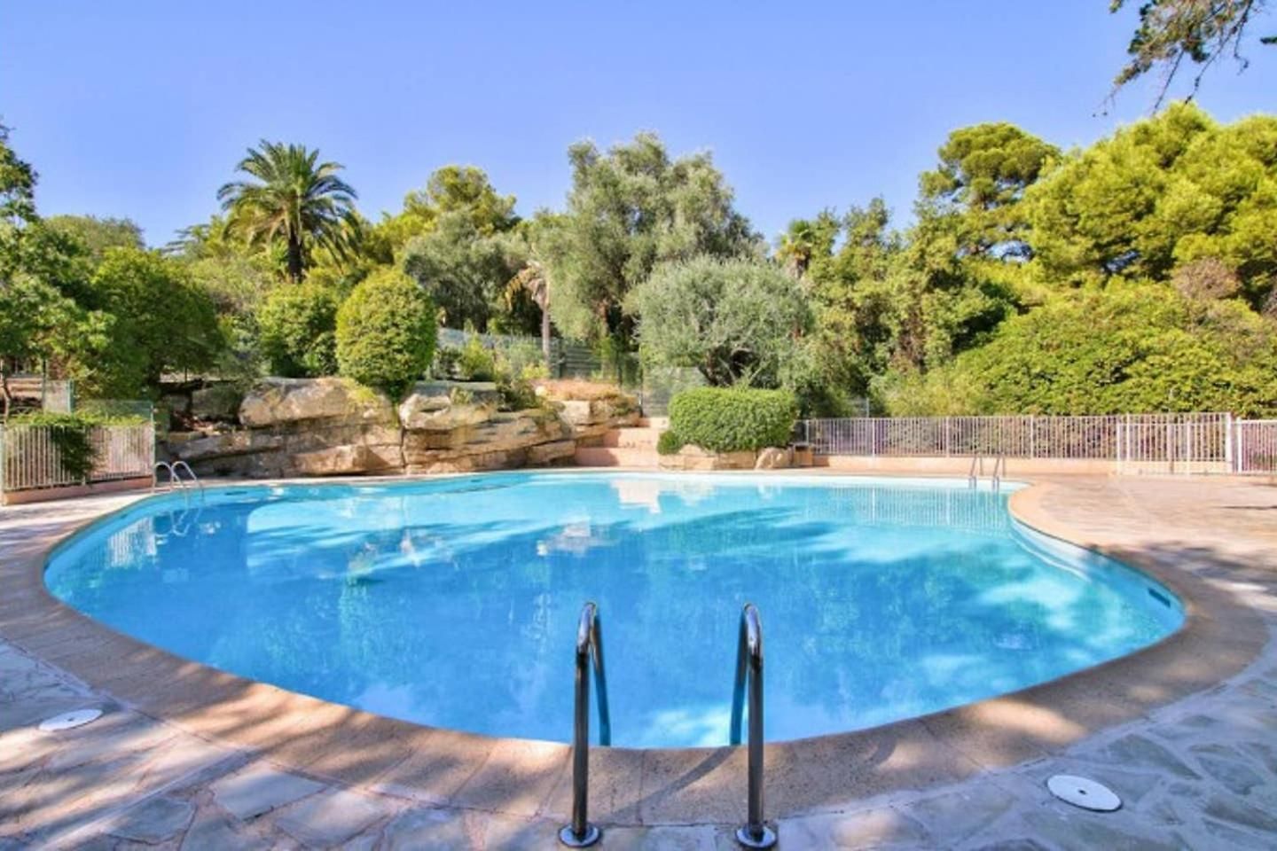 Terrasse Au Calme Nice, Avec Piscine ! Appartement Nice