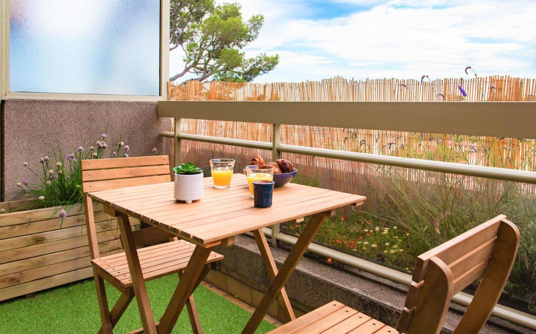 Appartement Terrasse Au Calme Nice, Avec Piscine ! *