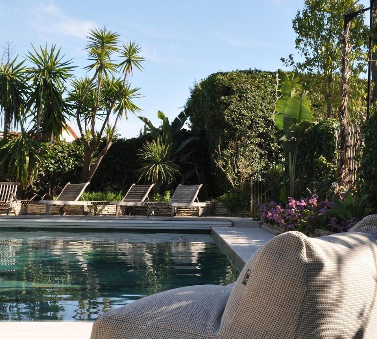 Luxury Pool & Sea View