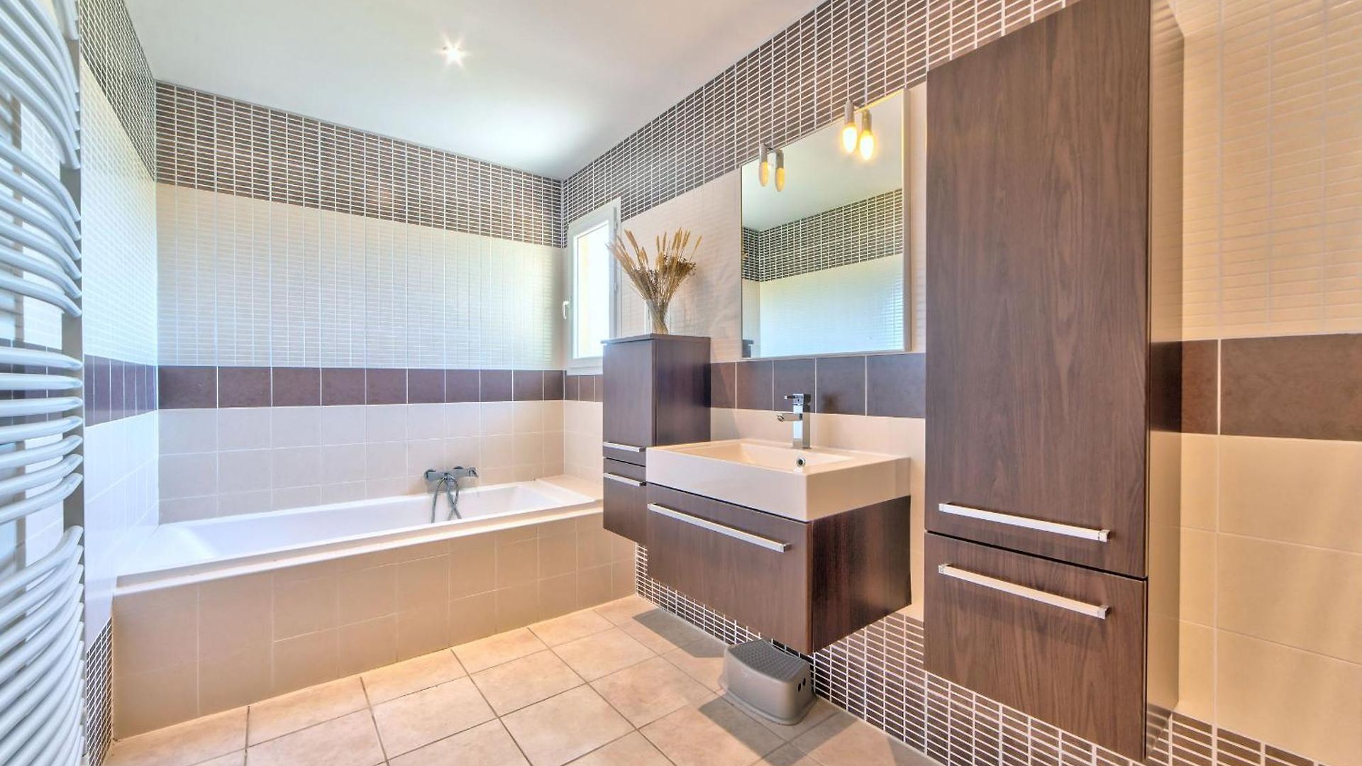 Villa Nidazur Vi4413 By Riviera Homes