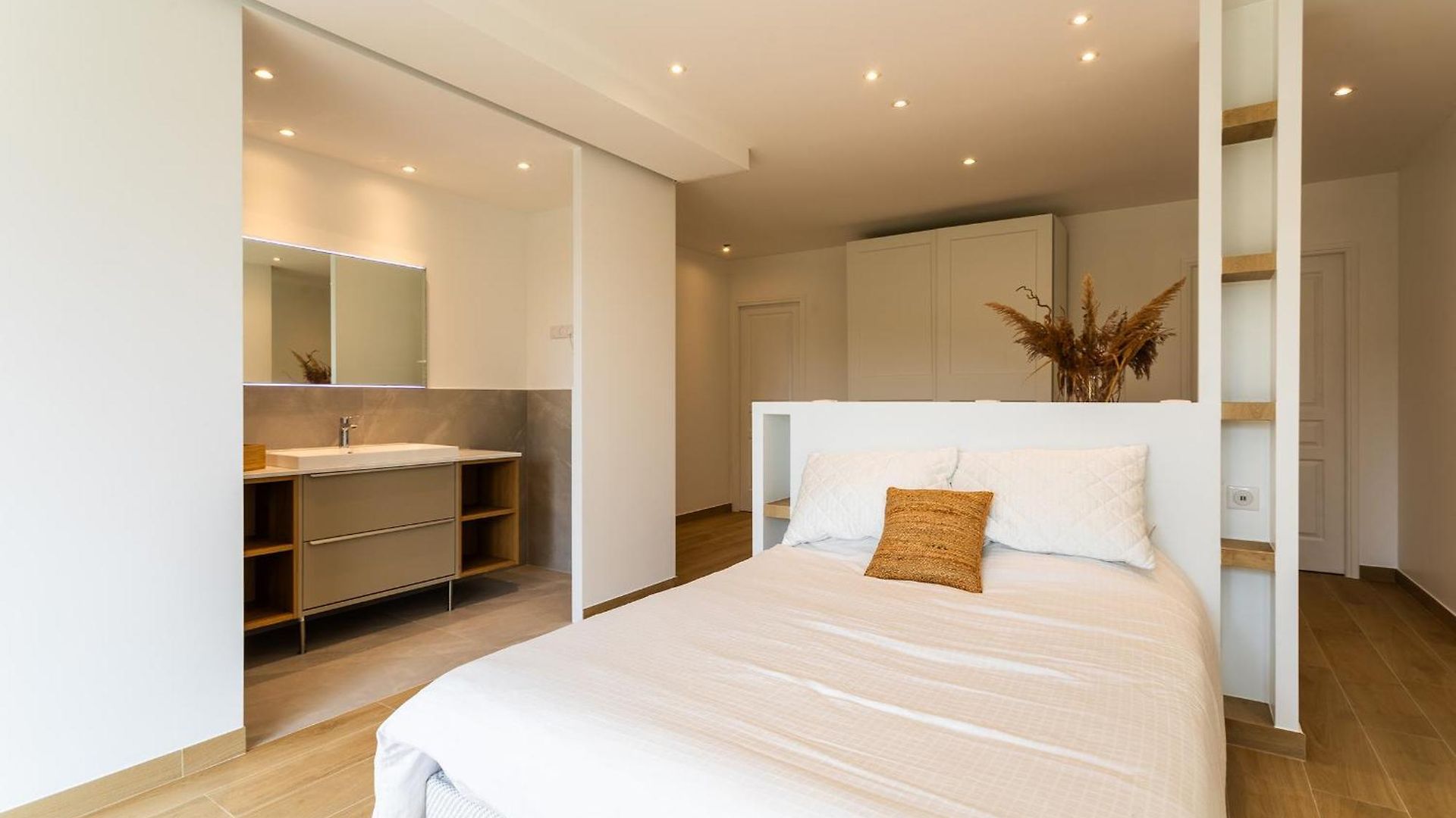 Nidazur Vi4413 By Riviera Homes Villa Nice
