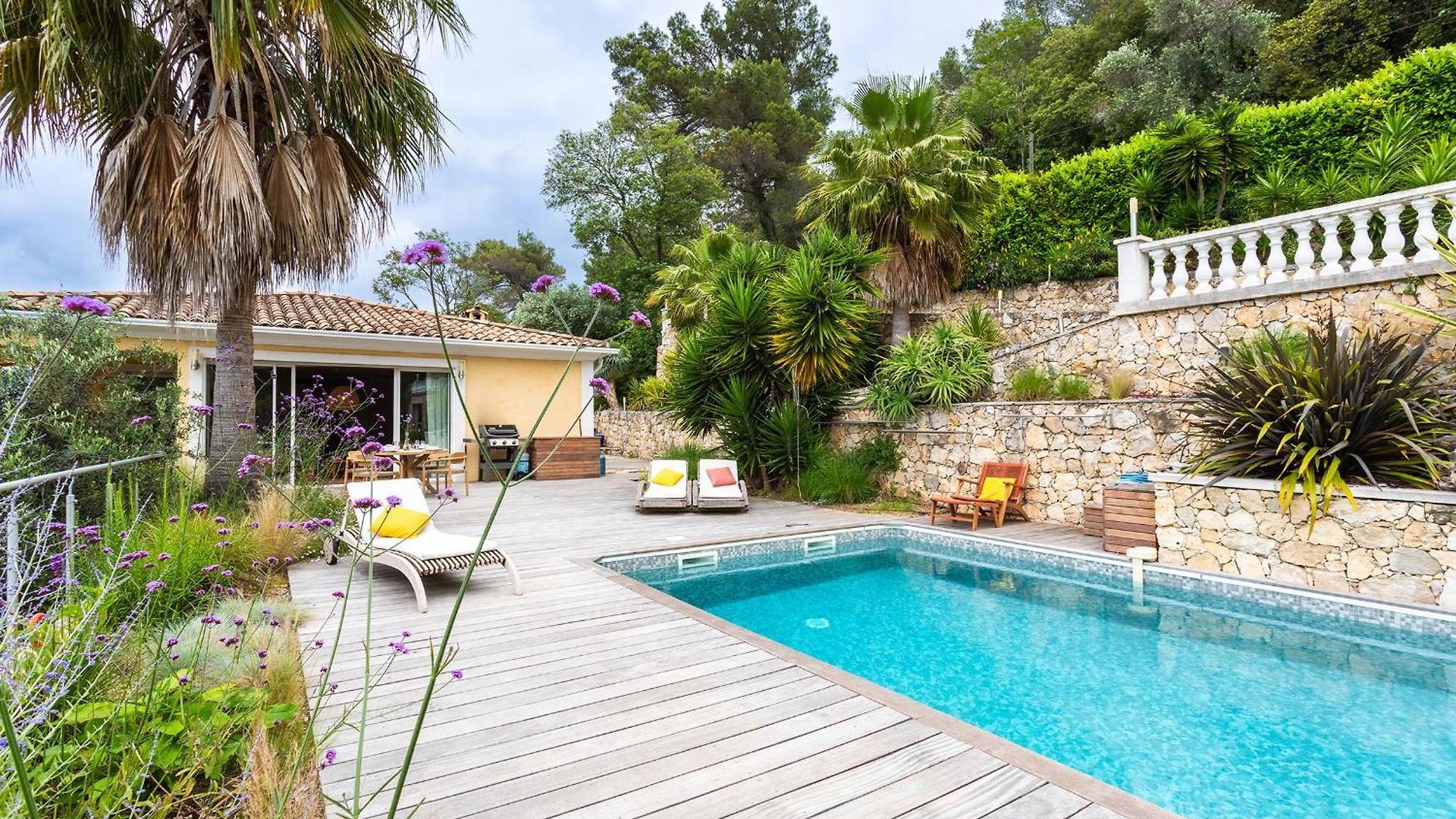 Villa Nidazur Vi4413 By Riviera Homes