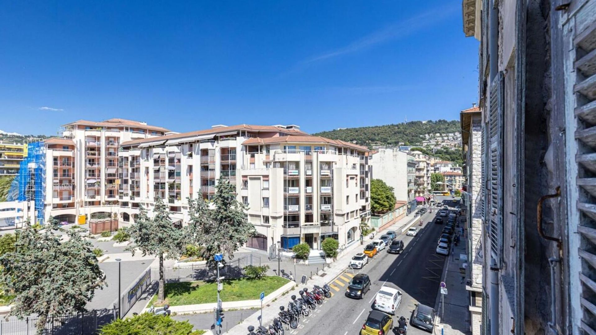 Bavastro - The Port - New 2 * Nice