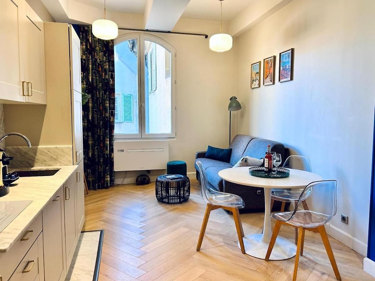 Old Town Vibes - 5min To Sea - Ac Apartment *