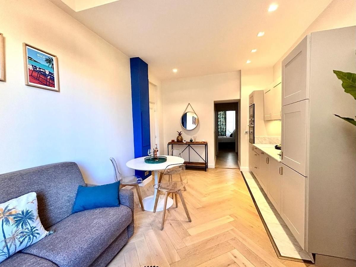 Old Town Vibes - 5min To Sea - Ac Apartment