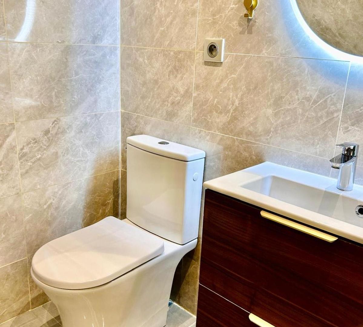 Old Town Vibes - 5min To Sea - Ac Apartment