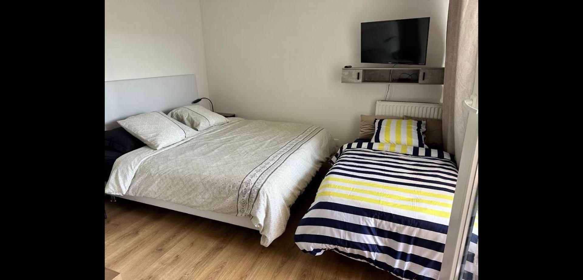 Beau Avec Belle Terrasse Au Centre De *