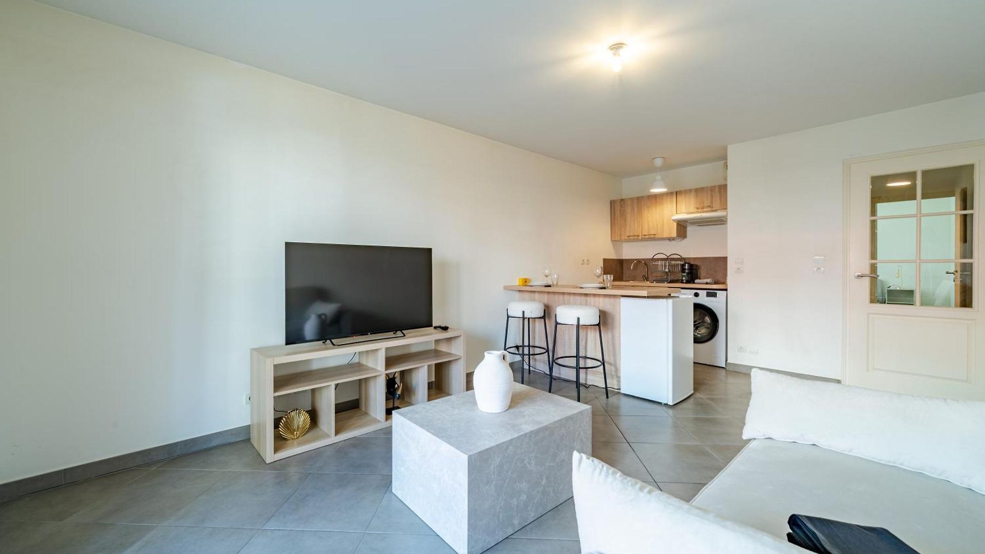 Cozy 2p Port De Garage Apartment Nice