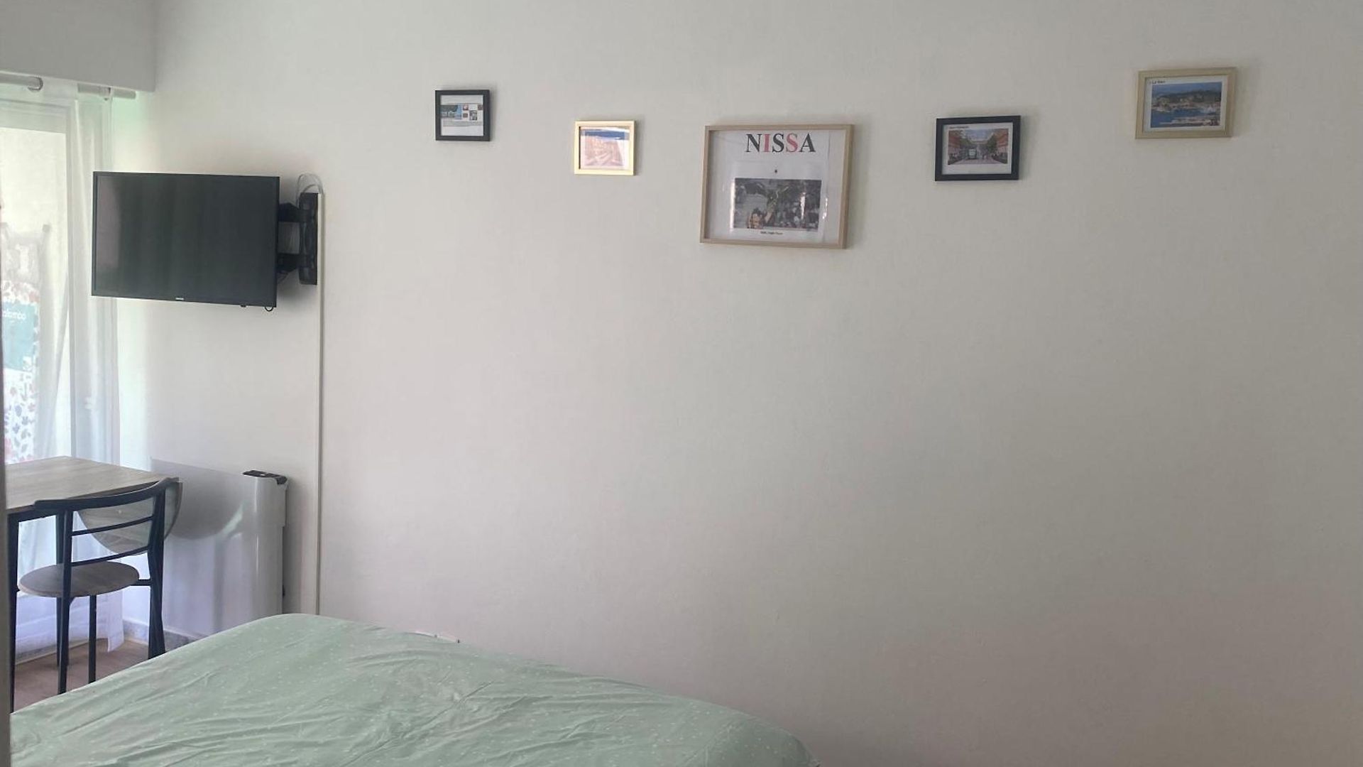 29 Magnan Apartment