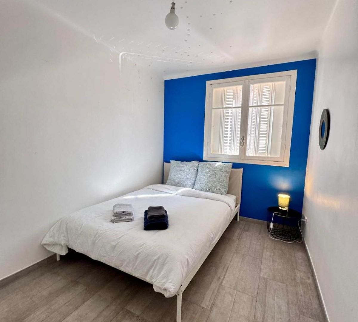 Apartment Spacious 2 Bedrooms With Parking To Port Of
