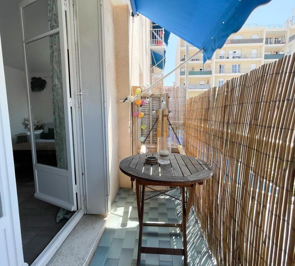 Spacious 2 Bedrooms With Parking To Port Of Apartment Nice
