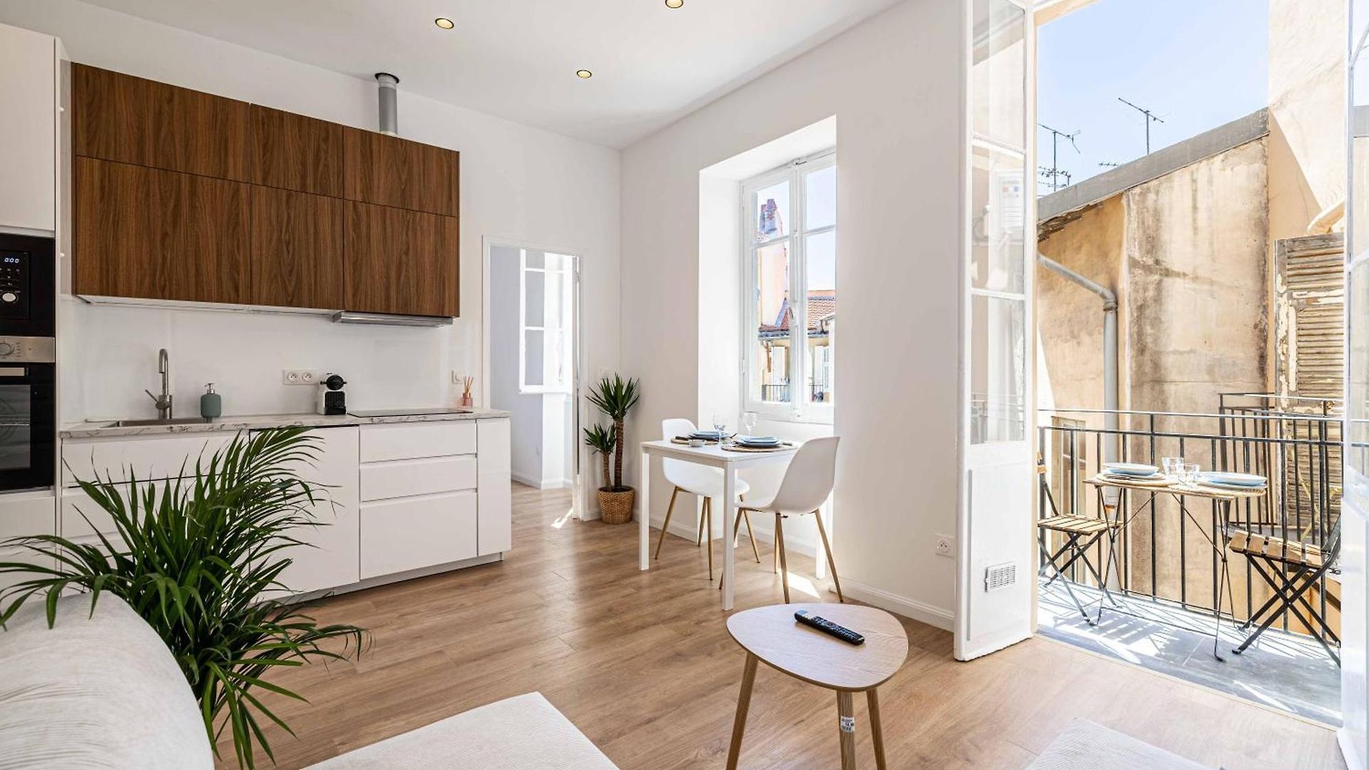 Neuf 2 Pieces Port Apartment