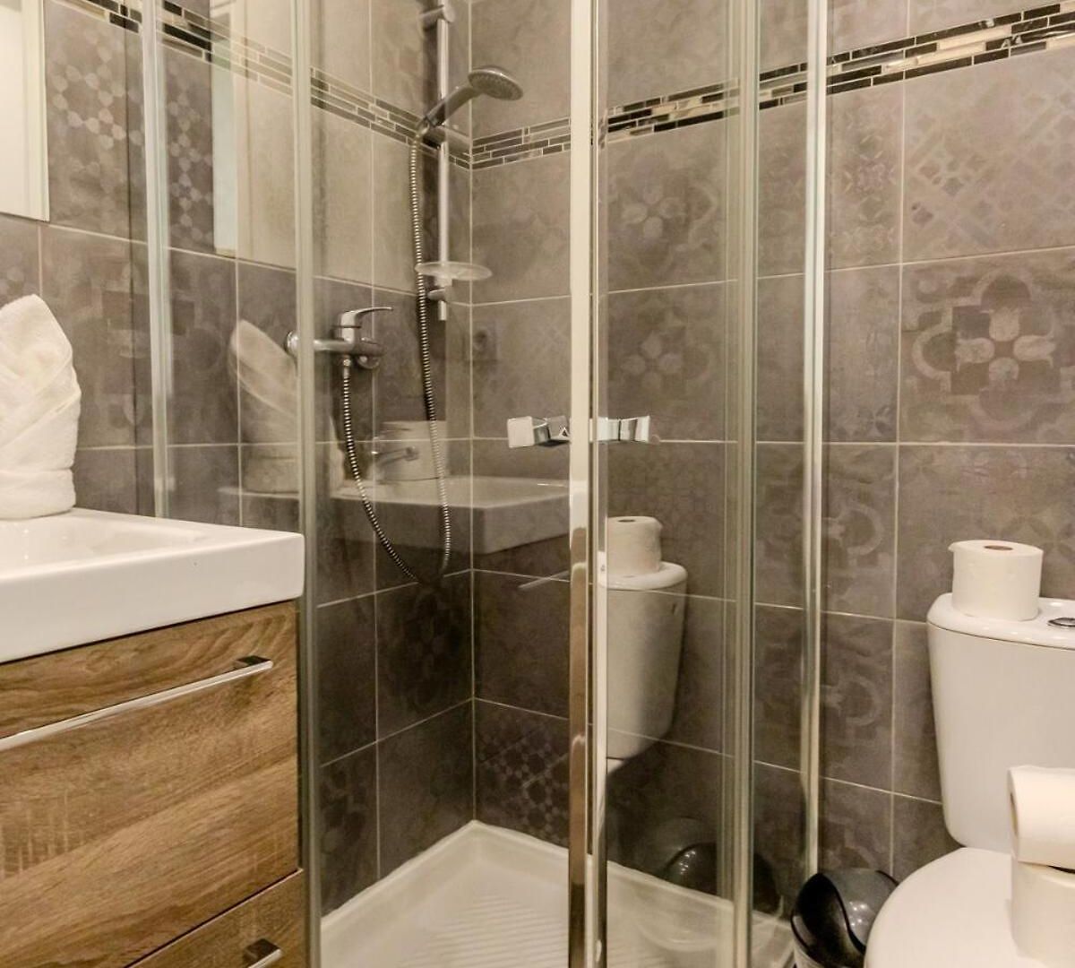 Appartement Magnan Avec Jardin Proche Des Plages *