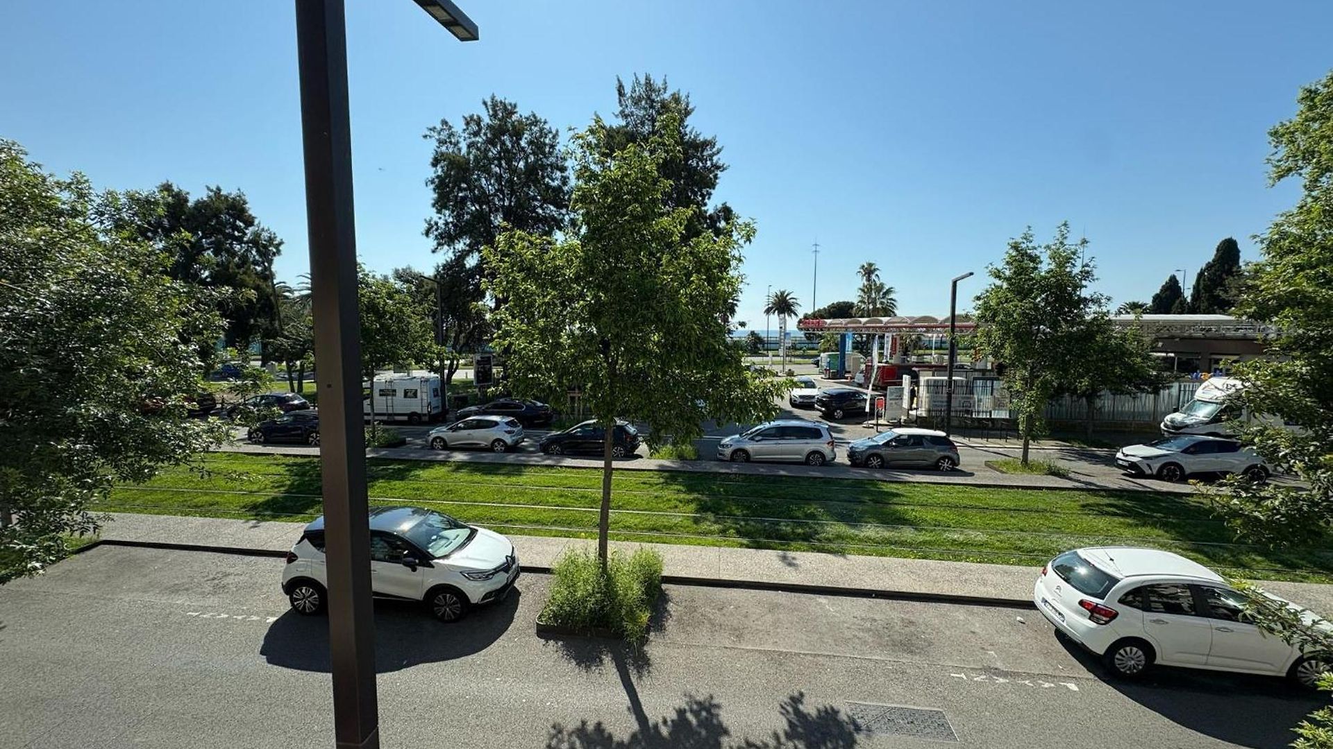 Cassin - Next To Tramway Line 2 Near Airport *