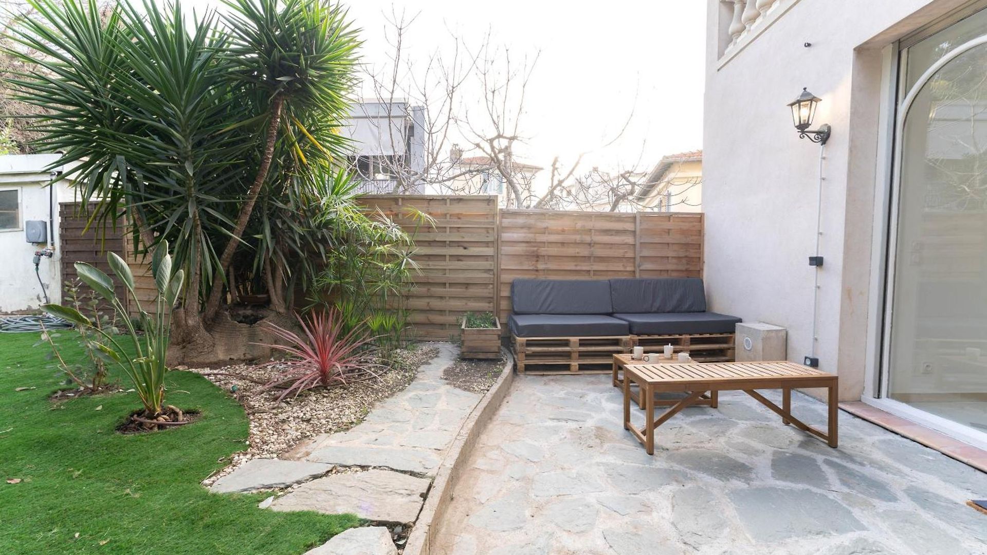 Magnifique Rez De Jardin Port Nice