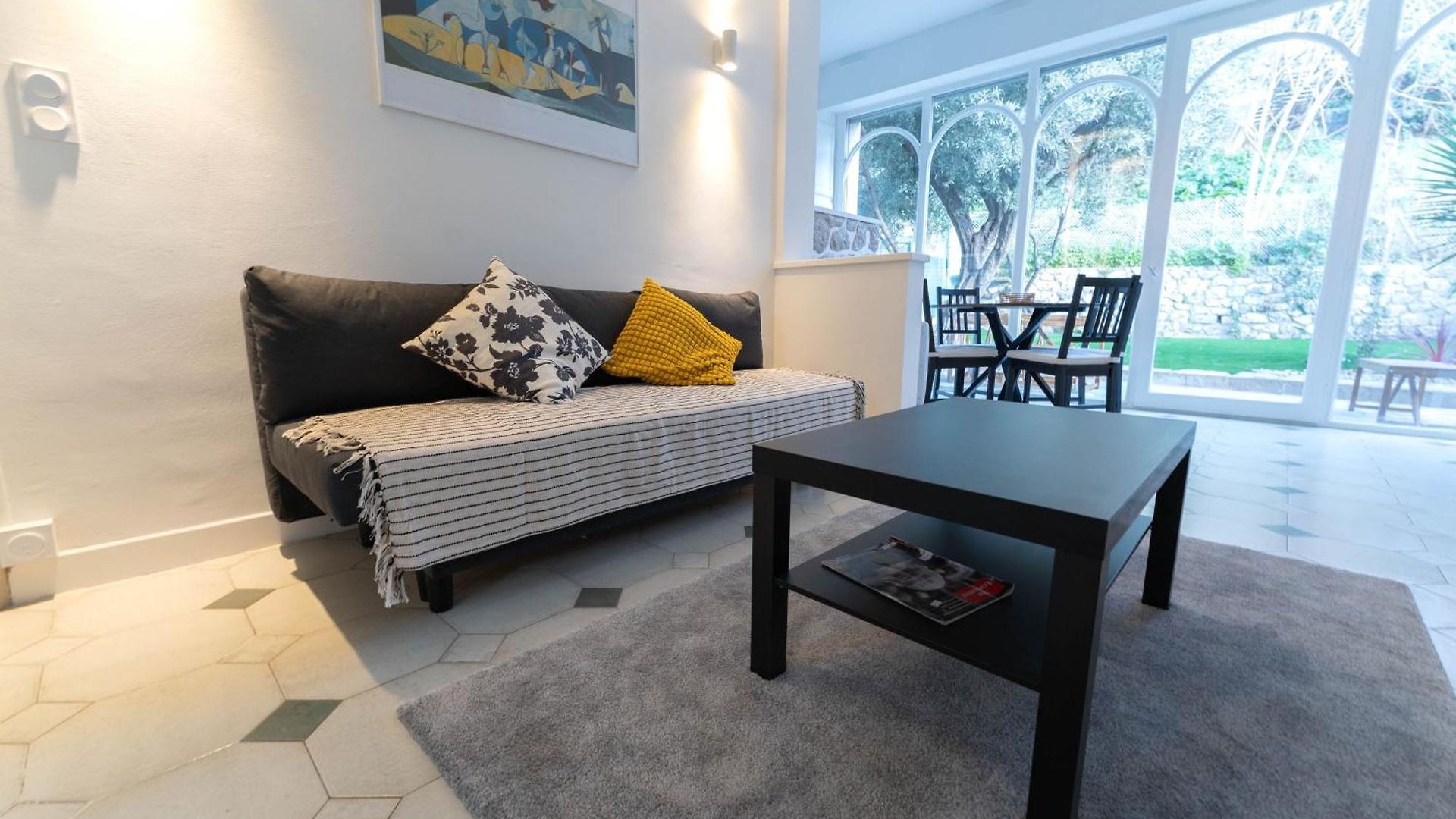 Magnifique Rez De Jardin Port Apartment Nice
