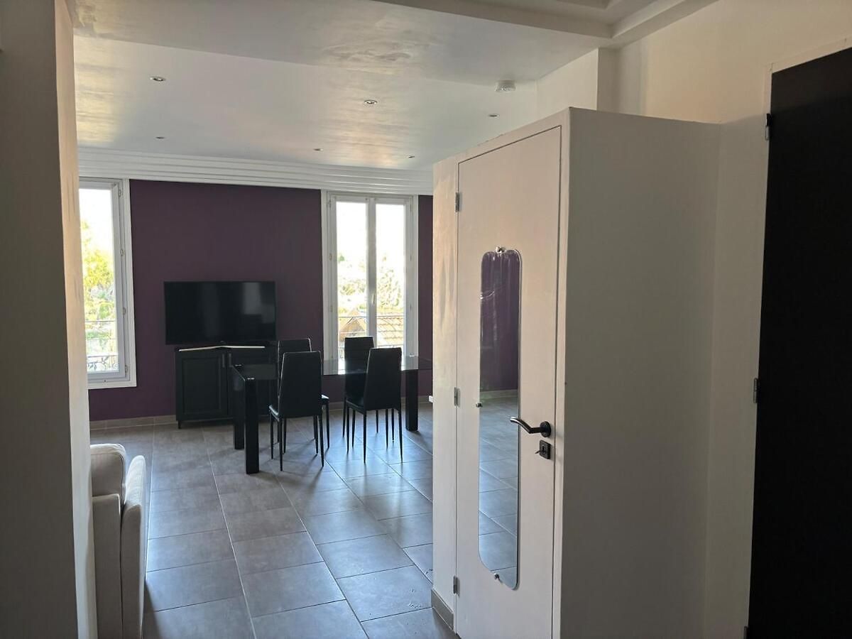3-r Bright, Within 15 Min Walk Appartement *