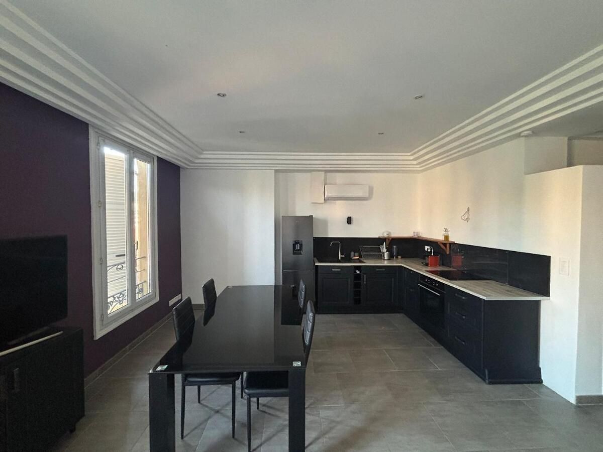 3-r Bright, Within 15 Min Walk Appartement Nice