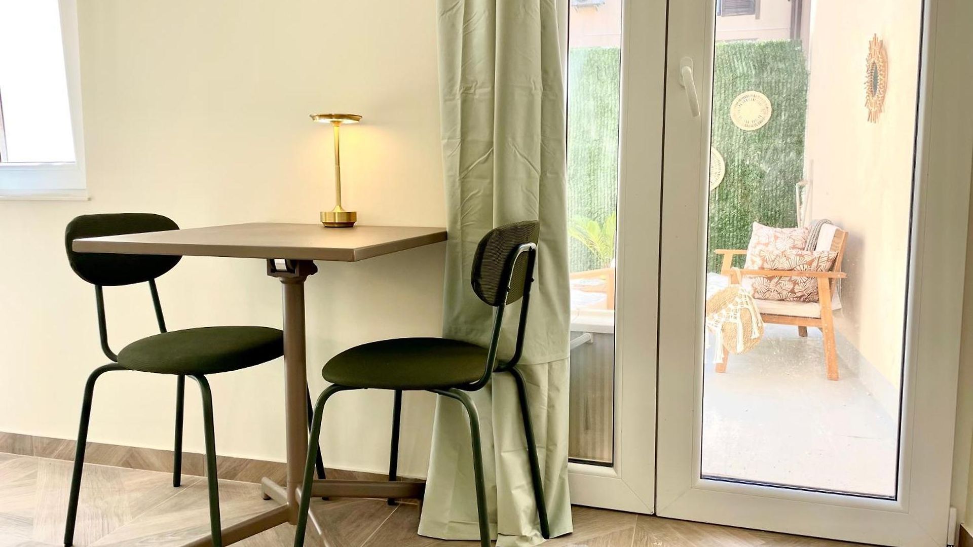 Le Petit - 4 Studios, 2 With Private Terrace - Centre Appartement Nice