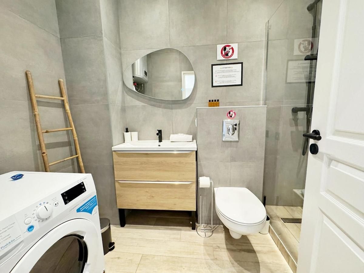 Rf105 - Authentique 3p Centre Appartement Nice