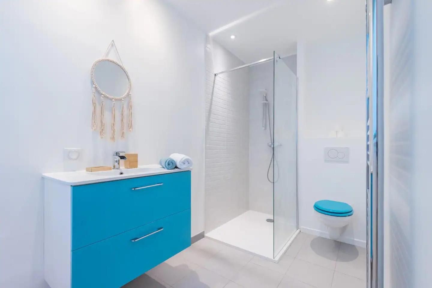 Appartement Extra Spacious 5 Min Walk To Sea & Tram