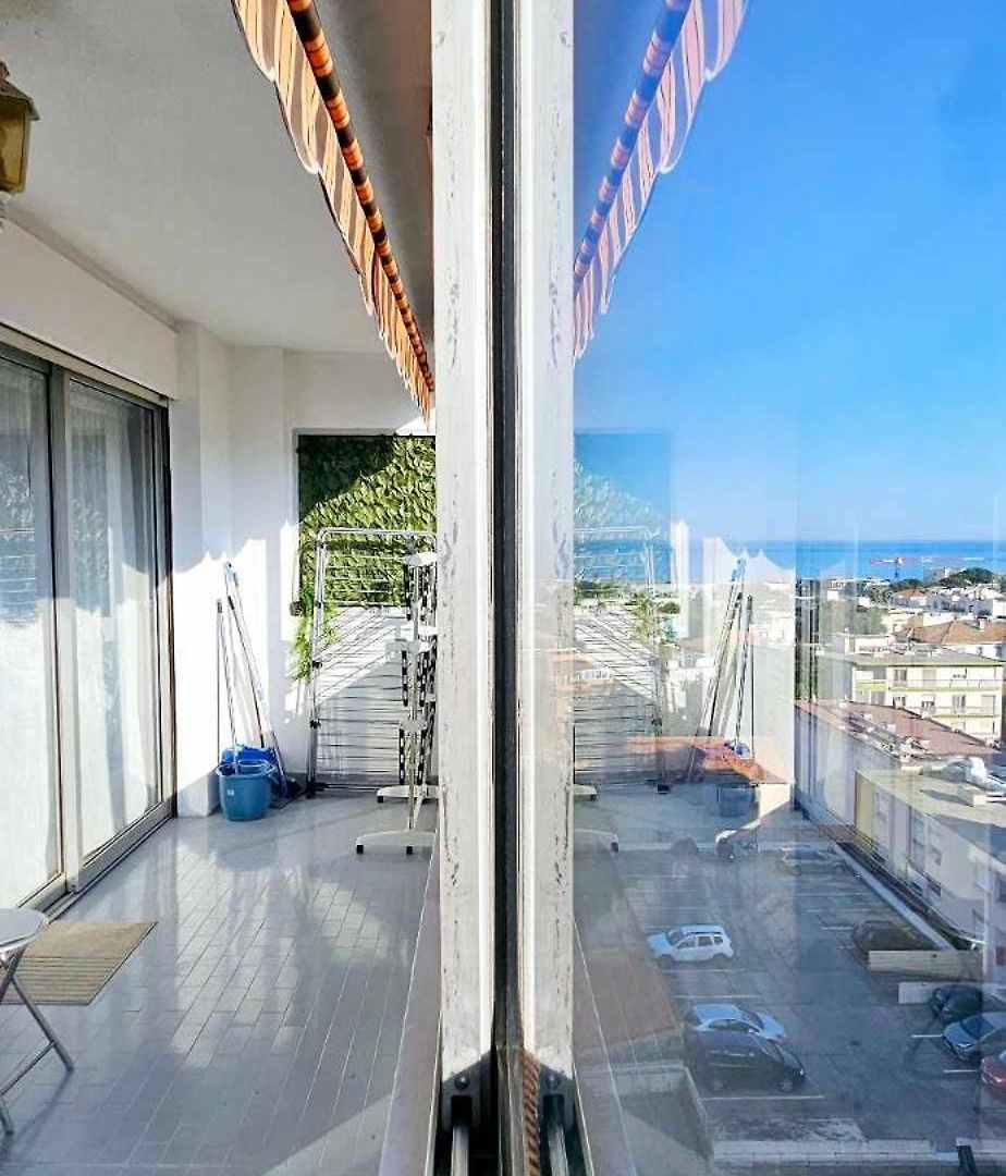 Floor With Sea View, Clim And Veranda