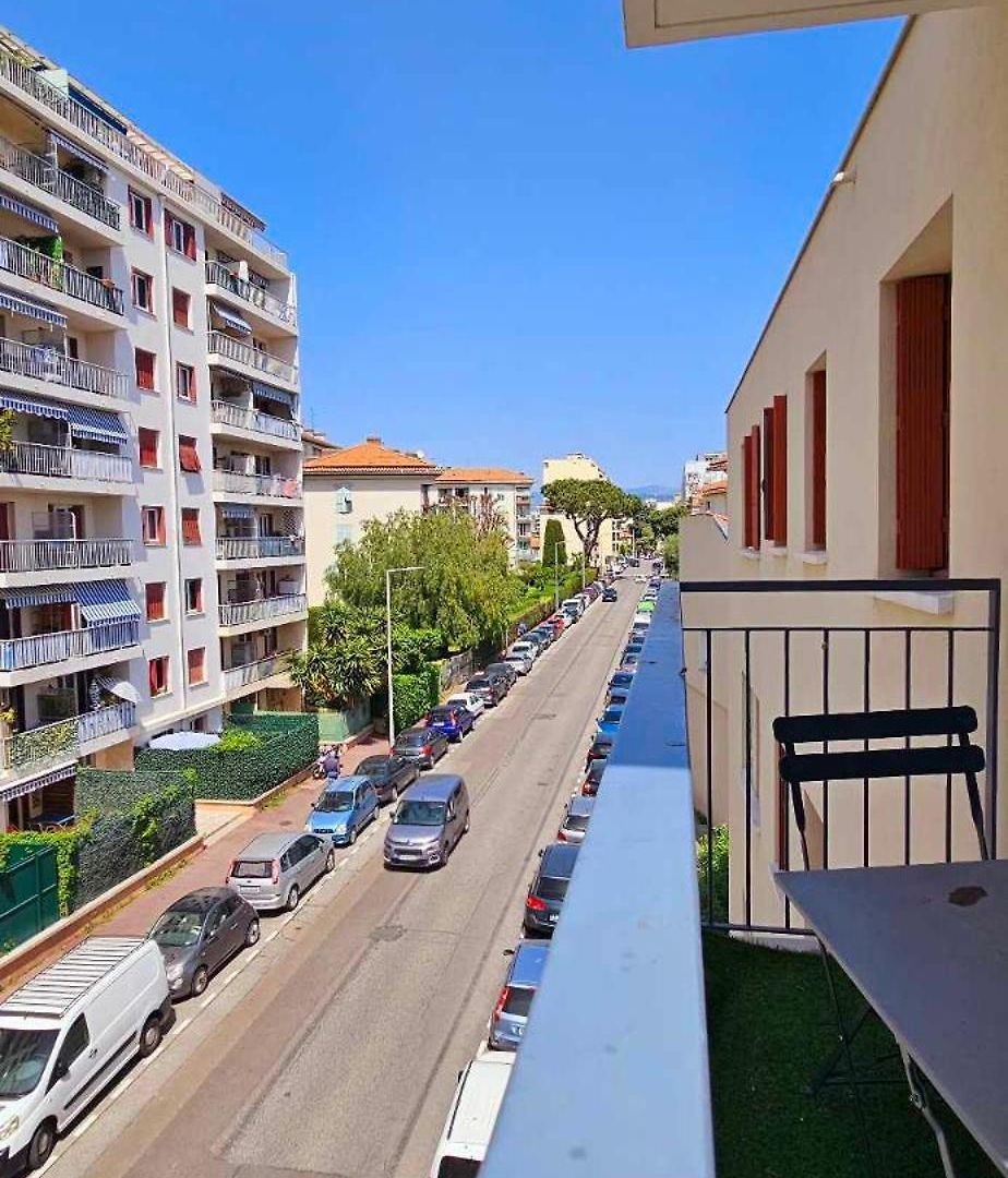 Appartement Dernier étage Avec Terrasse 5 Min De La