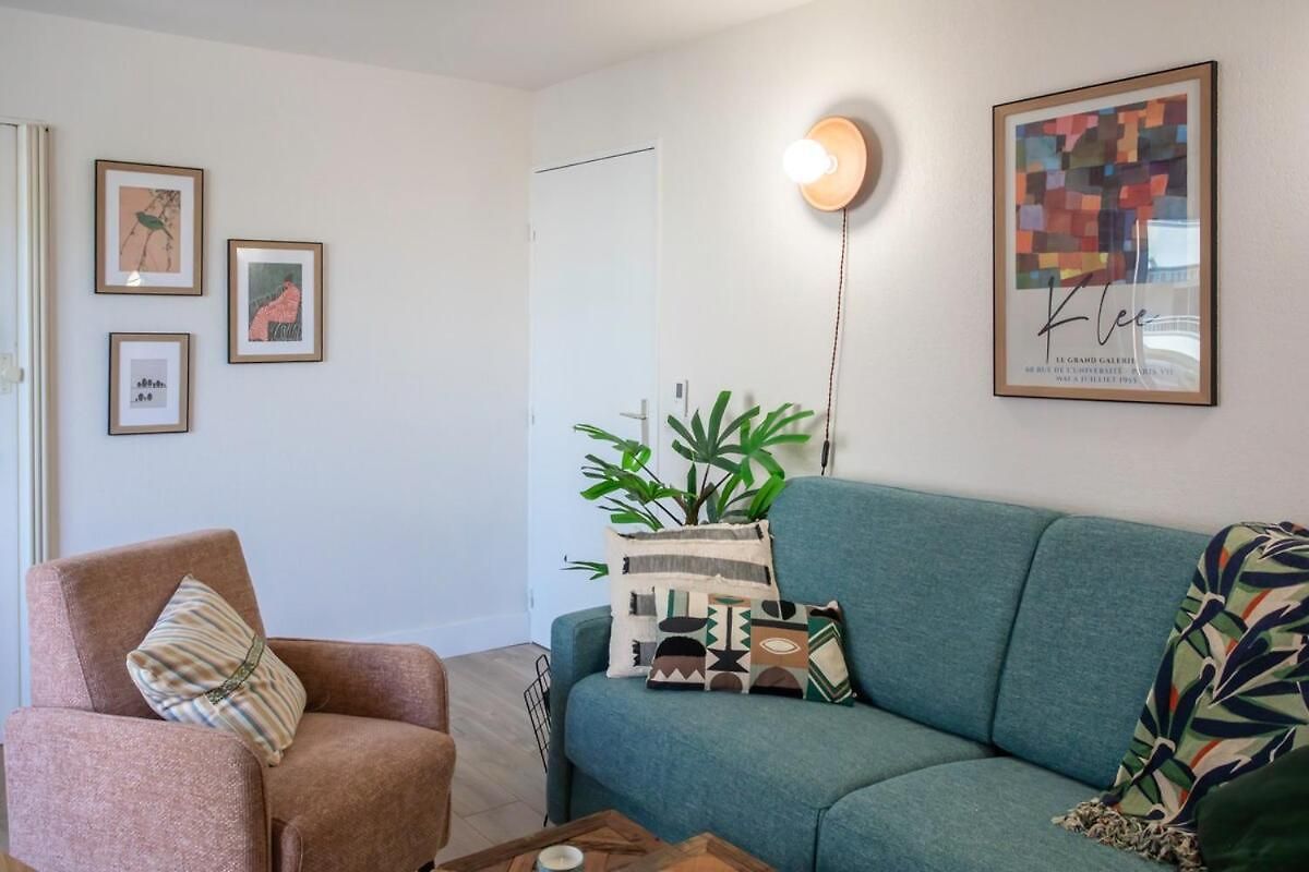 #46 Staywizus - Terrace Ac 4mins Walk Sea Tram T2 Airport Port Appartement