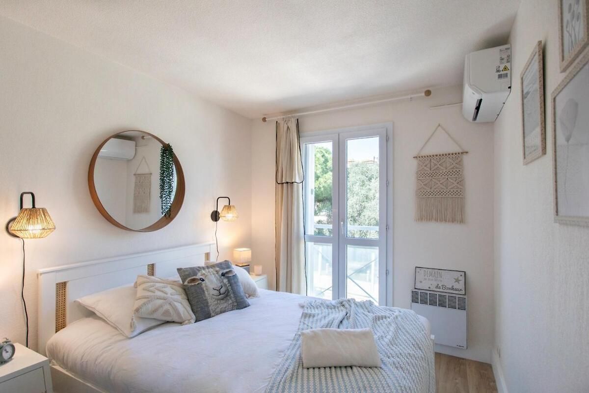 #46 Staywizus - Terrace Ac 4mins Walk Sea Tram T2 Airport Port Appartement