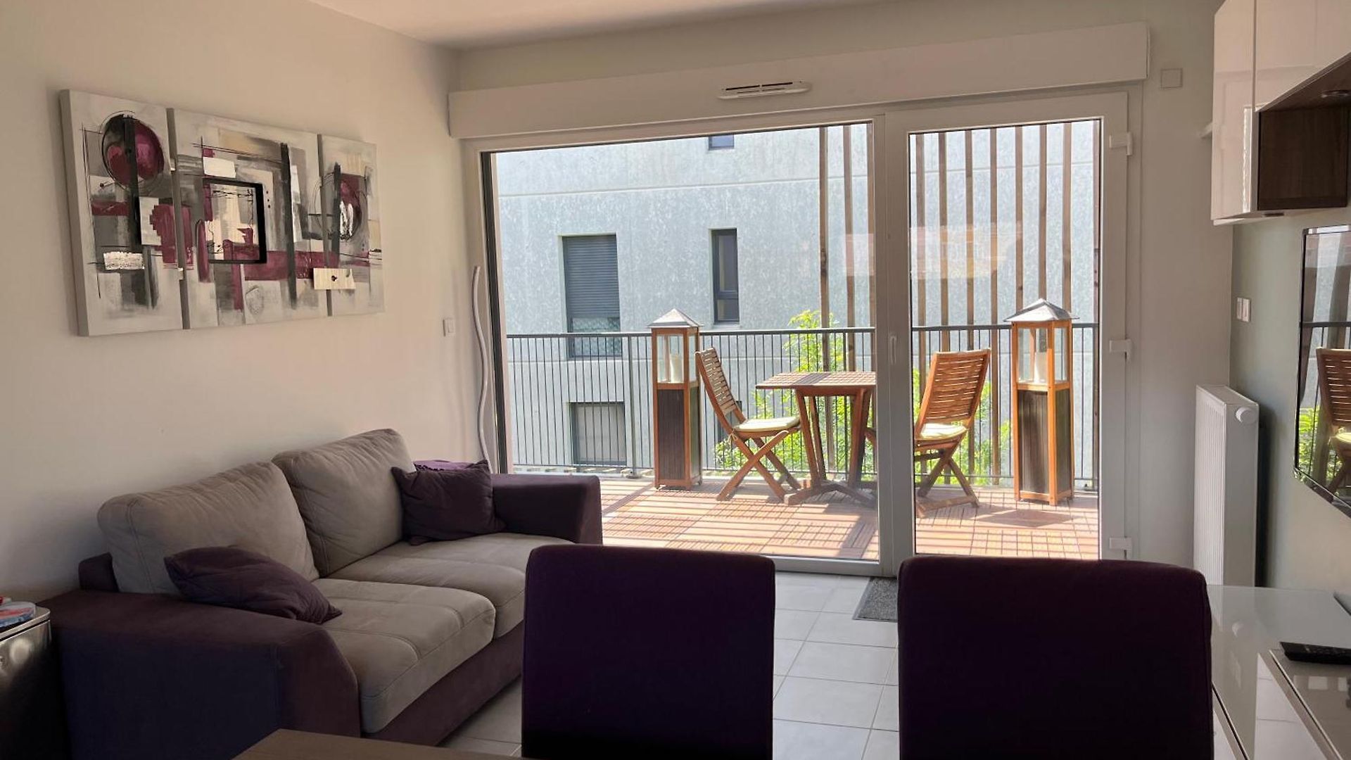 3 Pièces Au Pied De La Promenade Du Paillon Appartement Nice