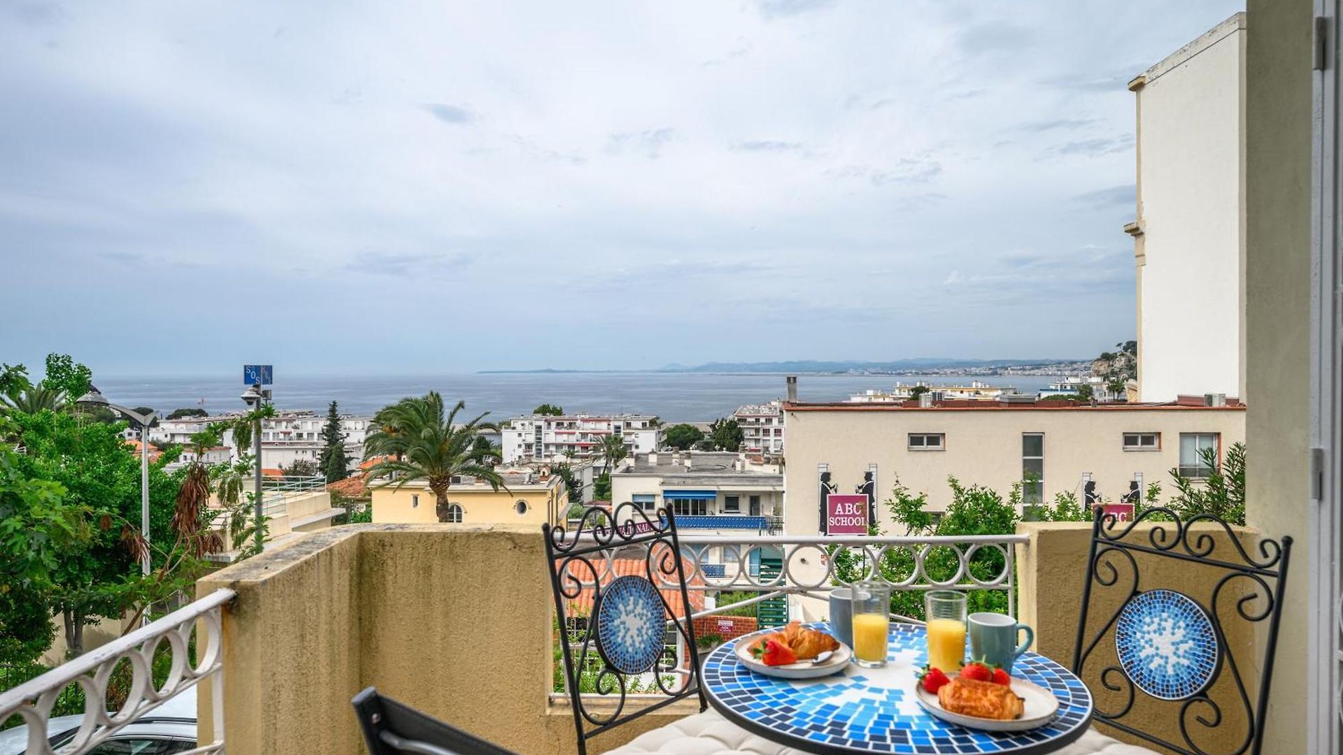 Nissarda, Maison Nicoise Avec Vue Mer, Parking, A 5 Minutes Du Port Holiday home *