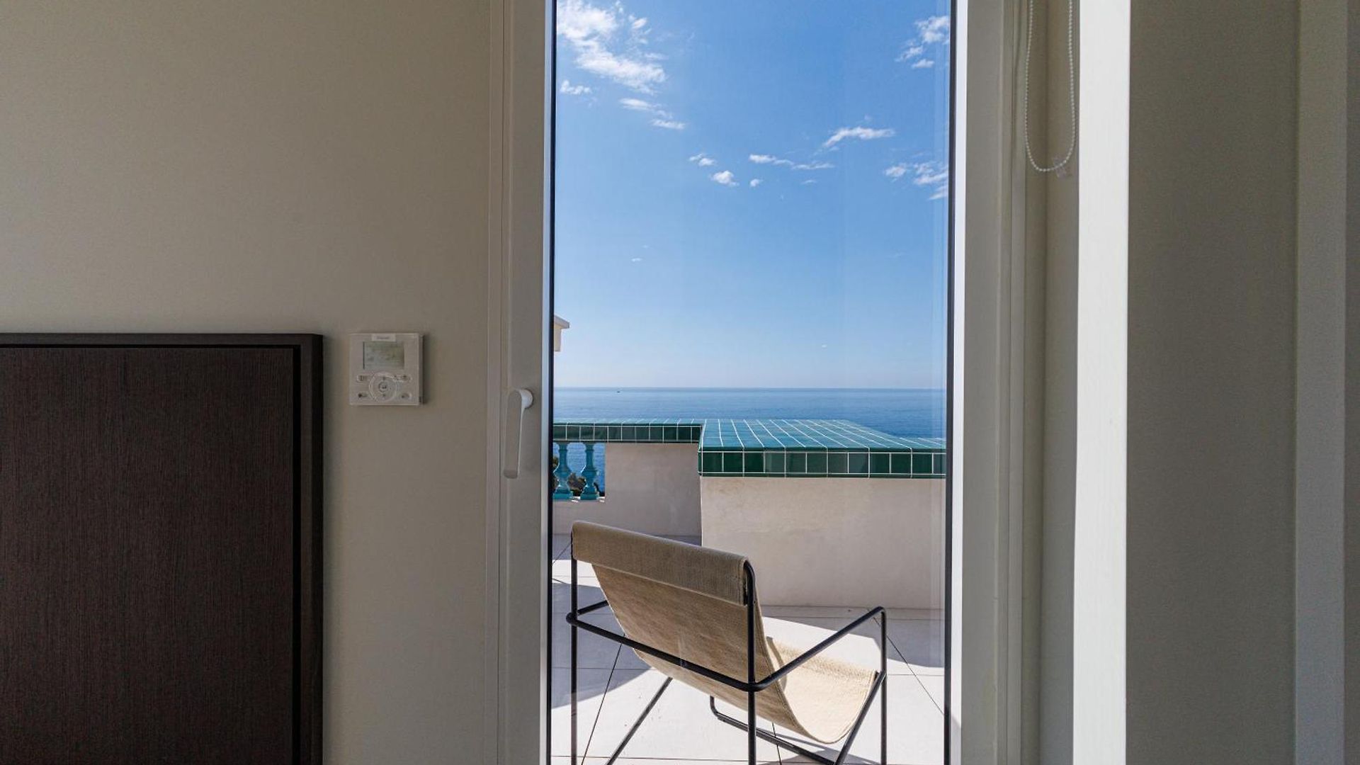 New - Sea View - Splendid Apartment