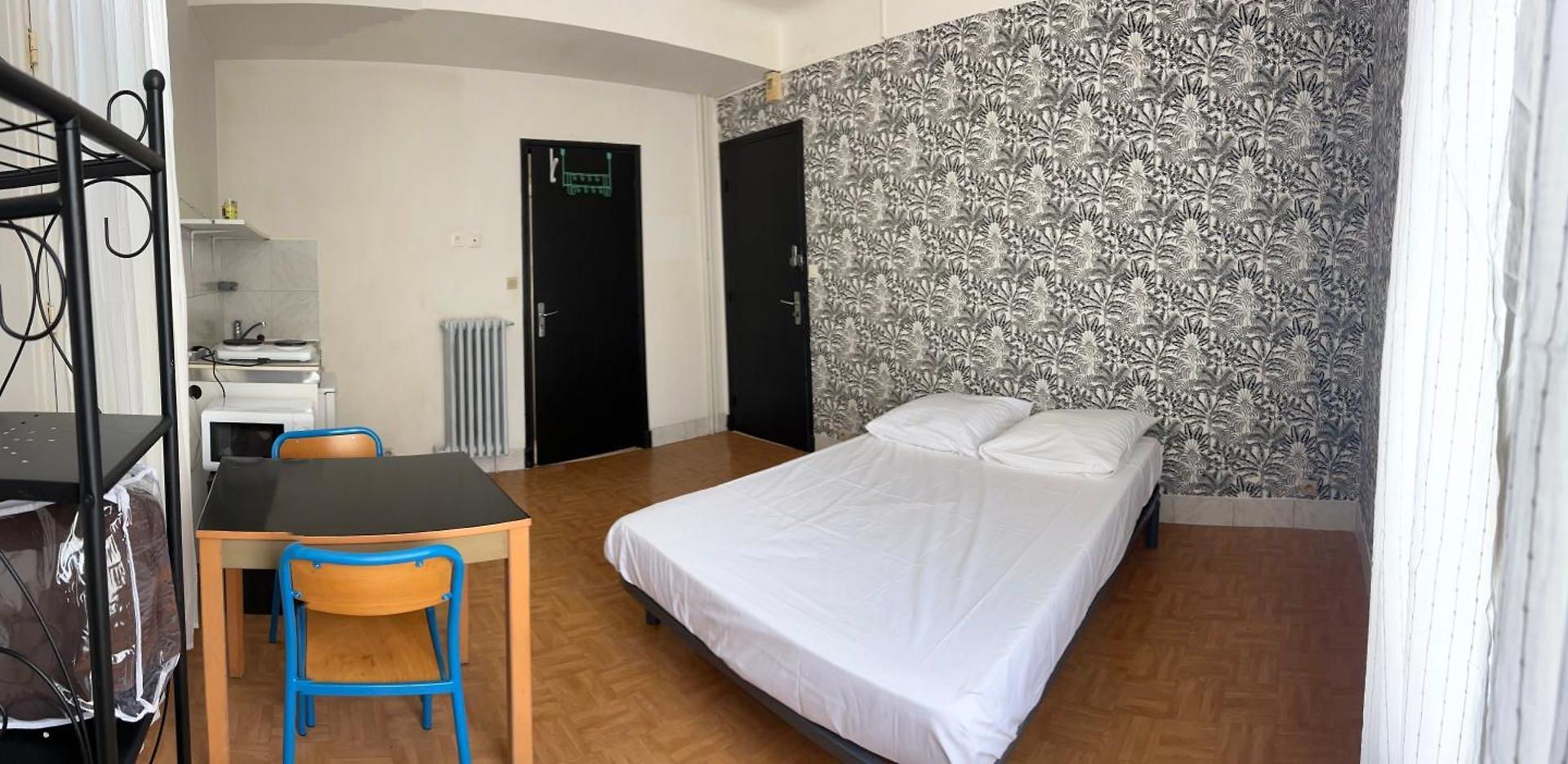 Auberge de jeunesse Alpazur *