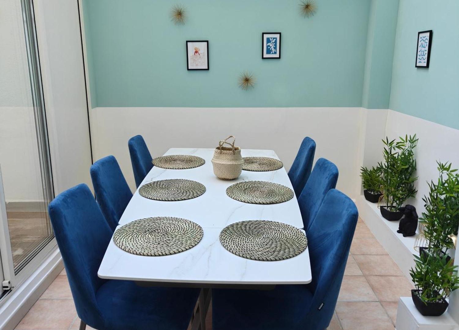 Spacious New Near Promenade Up To 6 With Ac Apartment