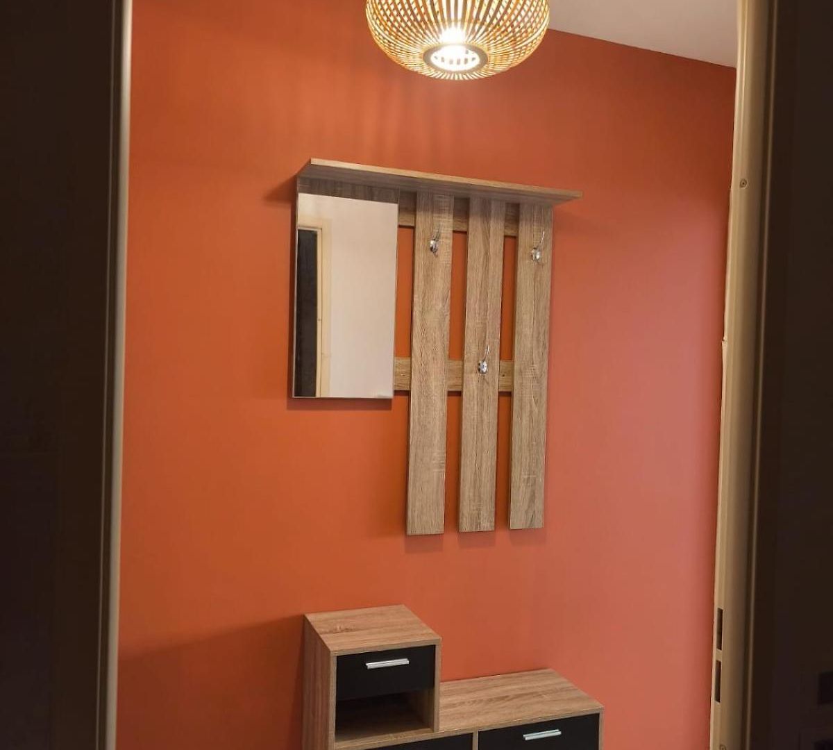 Appartement Calme Et Paisible, Climatisé Avec Terrasse Au Dernier étage, 100m Du Tramway Et 20 Min De La Promenade Des *
