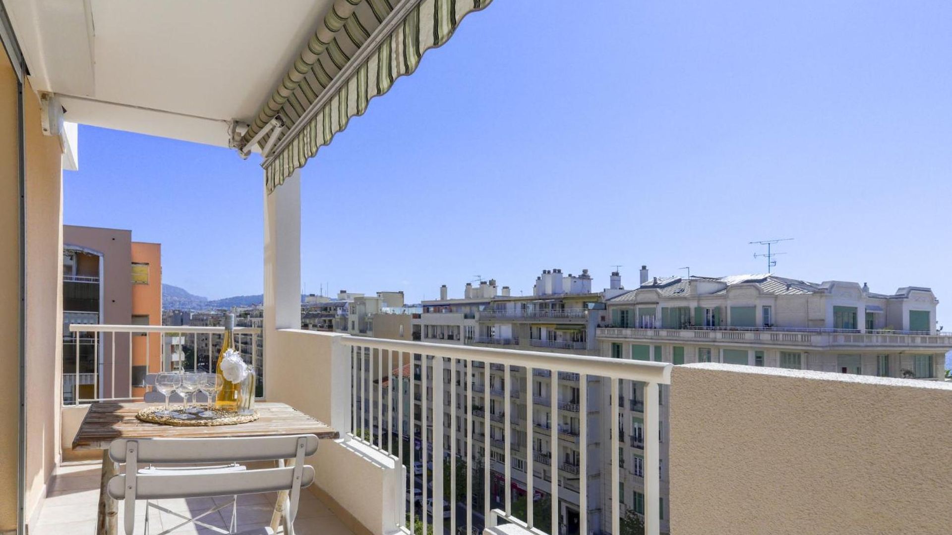 Appartement Baie Azur By Interhome