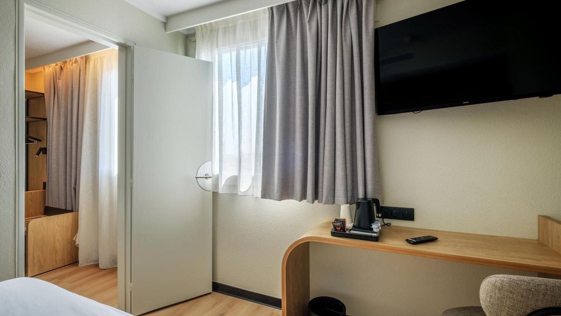 Campanile Prime - Airport Hotel Nice