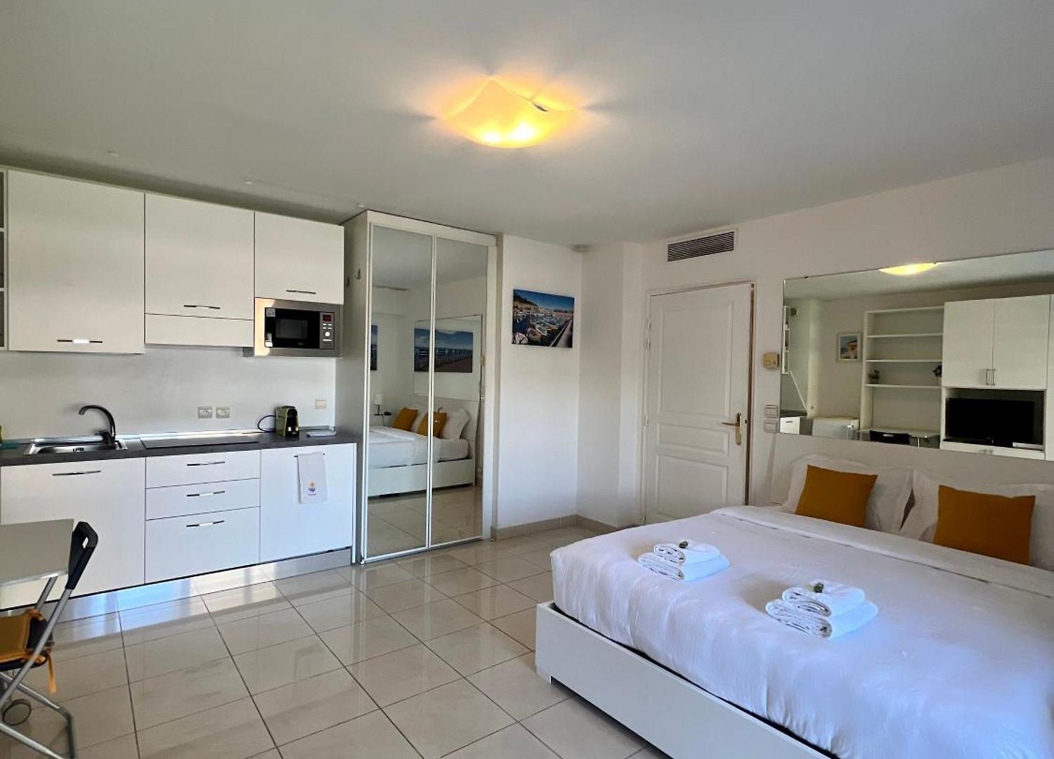 Palais De La Mediterranee Apartment *
