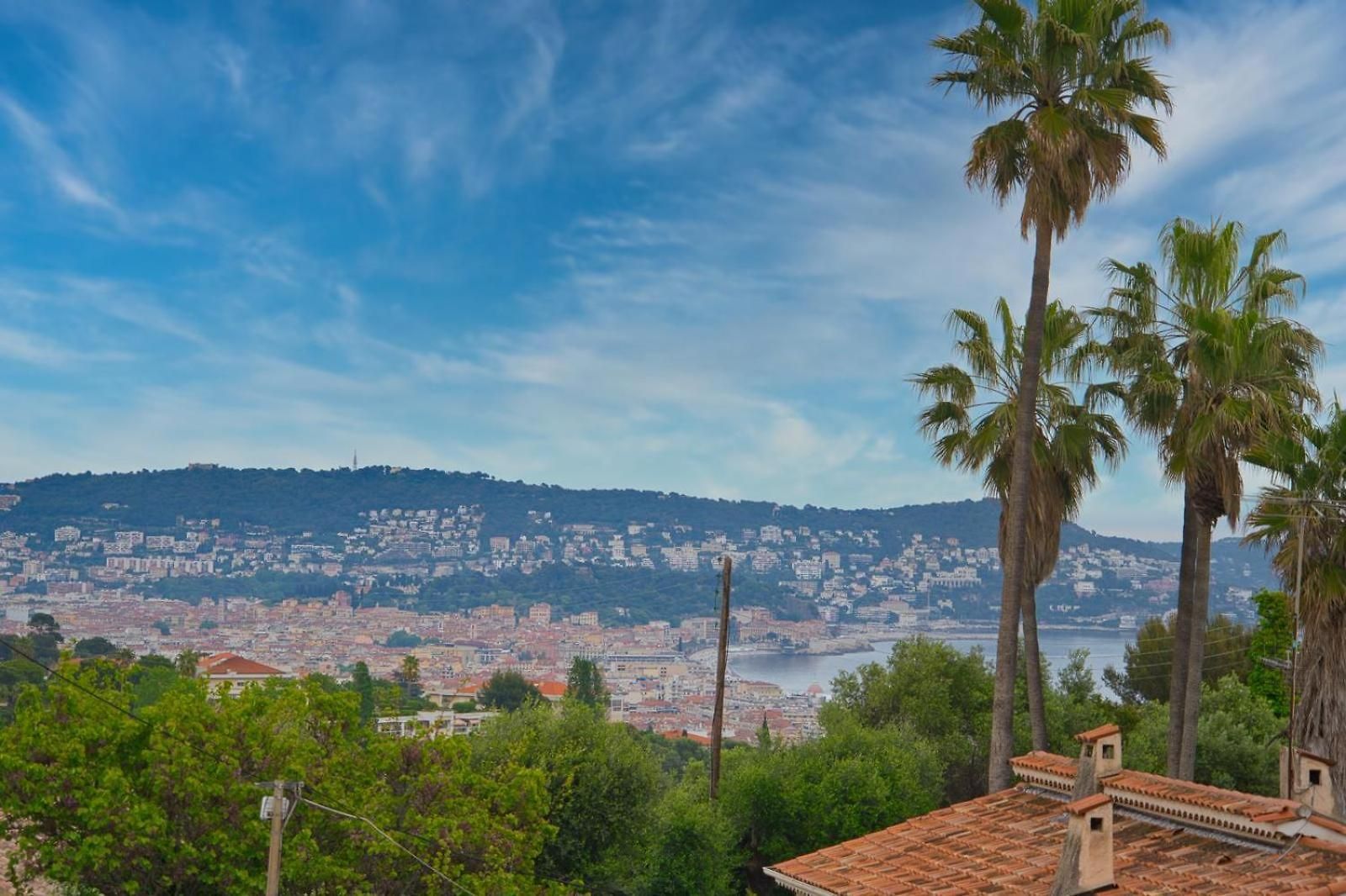 Unique à Vue Imprenable Appartement *
