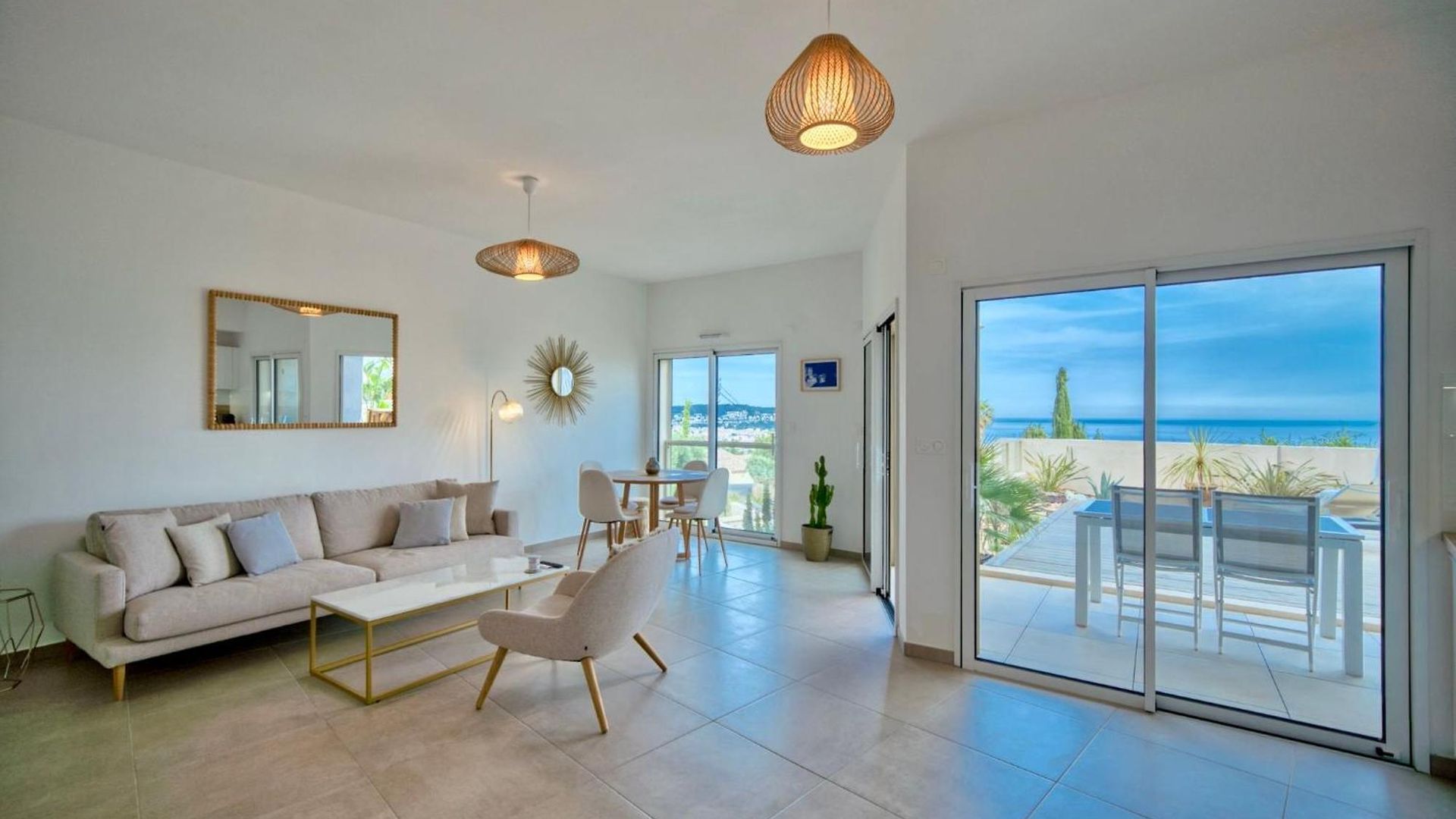 Unique à Vue Imprenable Appartement