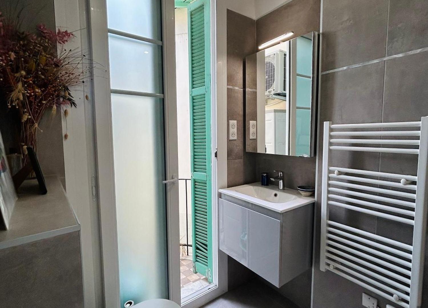 Apartment Exclusive Floor -