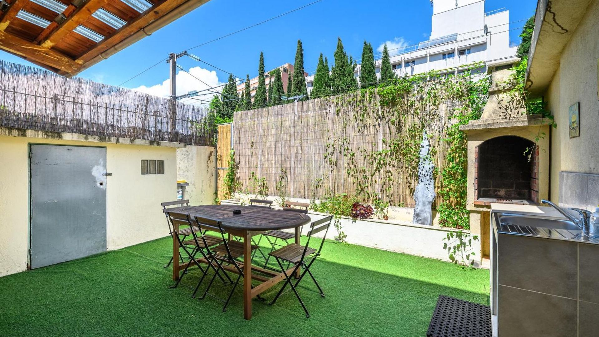 Maison De Familiale, 5 Chambres, Terrasse, à 20 Minutes Du Centre * Nice