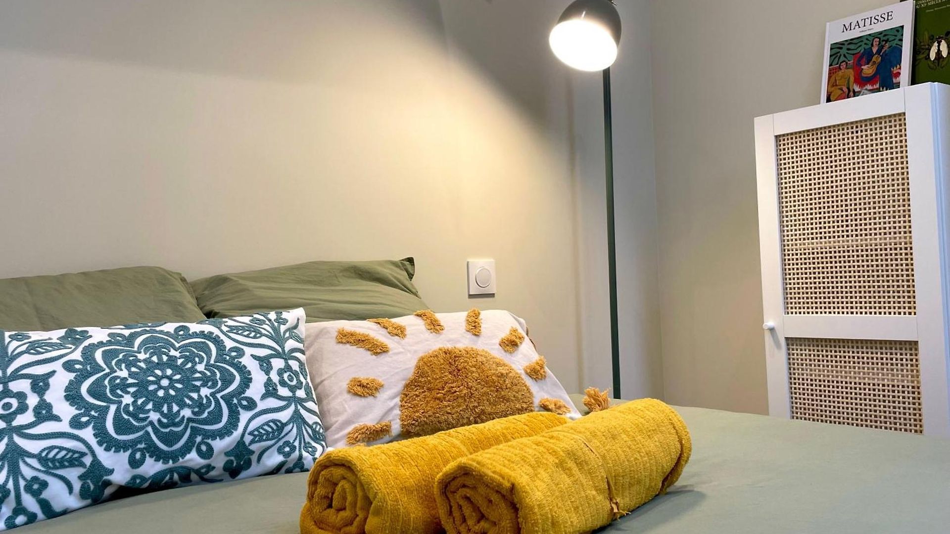Le Petit - 4 Studios, 2 With Private Terrace - Centre