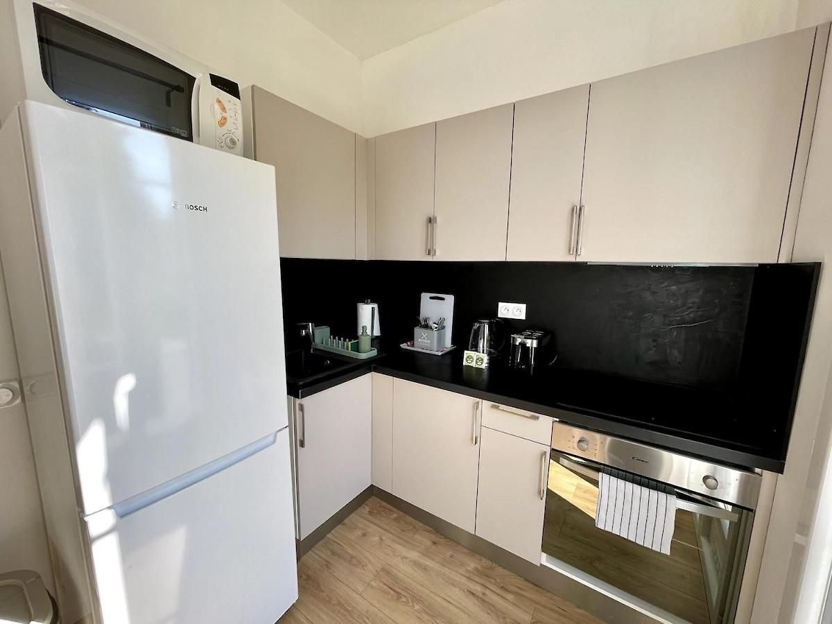 Proche Mer, Avec Terrasse Et Parking Apartment Nice