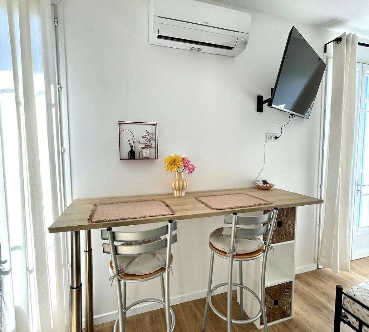 Proche Mer, Avec Terrasse Et Parking Apartment *