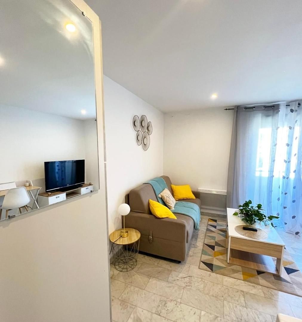 Super Bord De Mer, Promenade Des Appartement Nice